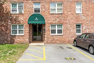 180 Tyngsboro Rd, Chelmsford, MA 01863 - Photo 5