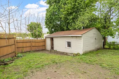 77 Mack Rd, Fitchburg, MA 01420 - Photo 3