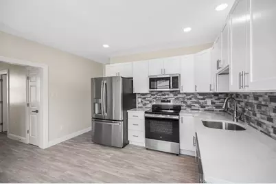 89 Edgewood Ave, Methuen, MA 01844 - Photo 9