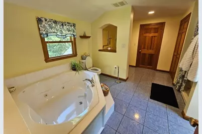 2 Center Hill Rd, Pembroke, MA 02359 - Photo 11