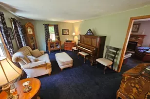 2 Center Hill Rd, Pembroke, MA 02359 - Photo 9
