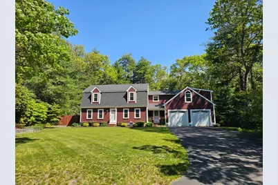2 Center Hill Rd, Pembroke, MA 02359 - Photo 3