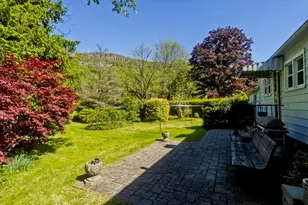 123 Holyoke St, Easthampton, MA 01027 - Photo 27