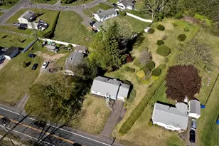 123 Holyoke St, Easthampton, MA 01027 - Photo 37