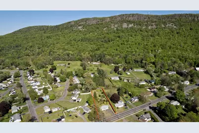 123 Holyoke St, Easthampton, MA 01027 - Photo 33