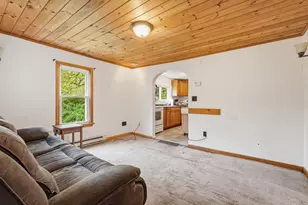 8 Shutesbury Rd, Pelham, MA 01002 - Photo 9