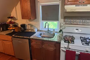 66 Holman St, Attleboro, MA 02703 - Photo 15
