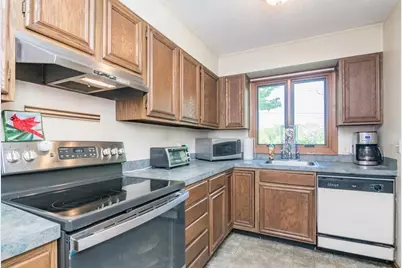 10 Walnut St #10, Montague, MA 01376 - Photo 5