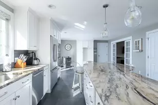 27 Vista Cir, Rutland, MA 01543 - Photo 5