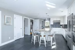 27 Vista Cir, Rutland, MA 01543 - Photo 3