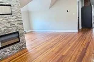 22 Clark St, Holyoke, MA 01040 - Photo 9