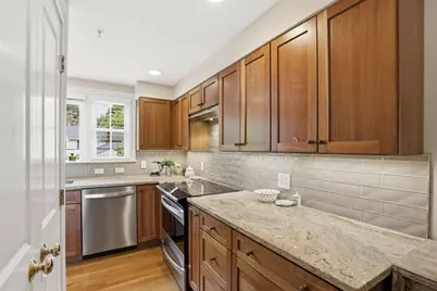 6 Safford St #2, Ipswich, MA 01938 - Photo 3