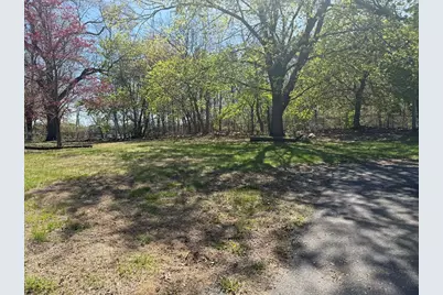 0 Barnard Ct (Es), Springfield, MA 01101 - Photo 3