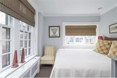 9 Willow #52  FURN, Boston, MA 02108 - Photo 7