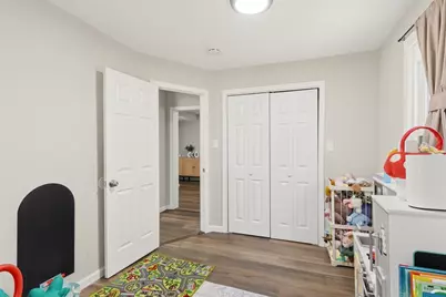 80 Brickett St, Springfield, MA 01119 - Photo 15