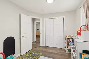 80 Brickett St, Springfield, MA 01119 - Photo 15