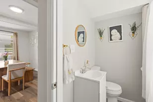 80 Brickett St, Springfield, MA 01119 - Photo 9