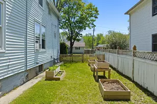 80 Brickett St, Springfield, MA 01119 - Photo 35