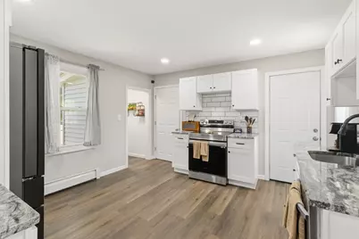 80 Brickett St, Springfield, MA 01119 - Photo 11