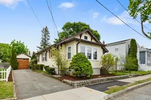 17 Ames St, Beverly, MA 01915 - Photo 3