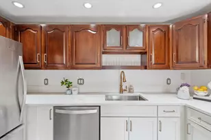68 Preston St, Wakefield, MA 01880 - Photo 9
