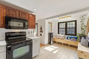 68 Preston St, Wakefield, MA 01880 - Photo 7