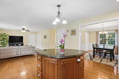 378 Moon Hill Rd, Northbridge, MA 01534 - Photo 9