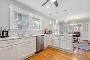 1045 Adams St, Boston, MA 02124 - Photo 5