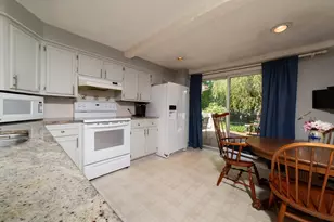 11 Fletcher St, Plainville, MA 02762 - Photo 13