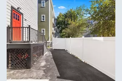 87-89 Malden #102, Everett, MA 02149 - Photo 19