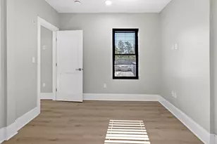87-89 Malden, Everett, MA 02149 - Photo 9