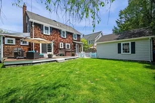 18 Pickwick Rd, Marblehead, MA 01945 - Photo 23