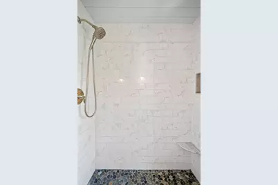 18 Pickwick Road, Marblehead, MA 01945 - Photo 17