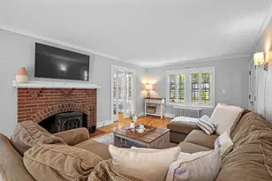 18 Pickwick Rd, Marblehead, MA 01945 - Photo 3