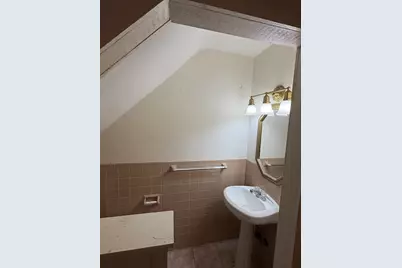 76 Maple St #Ground Unit, Springfield, MA 01105 - Photo 7
