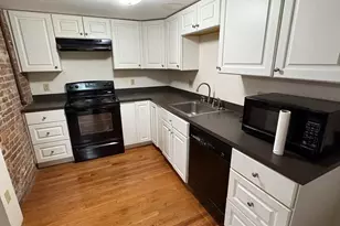 76 Maple St, Springfield, MA 01105 - Photo 11