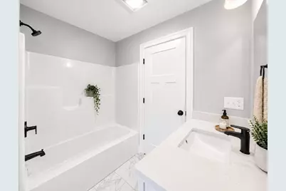 4 Riverside Ave #2B, Taunton, MA 02780 - Photo 9