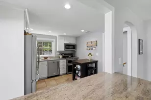 8 Holding St, Beverly, MA 01915 - Photo 9