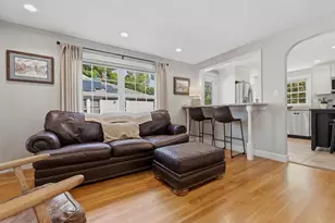 8 Holding St, Beverly, MA 01915 - Photo 7