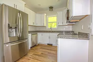 165 Sandisfield Rd, Sandisfield, MA 01255 - Photo 9