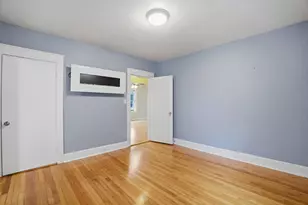 8 Carver St, Worcester, MA 01604 - Photo 17