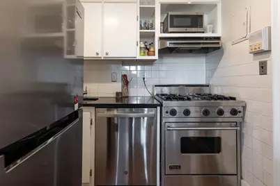 80 Mount Vernon St #10, Boston, MA 02108 - Photo 9