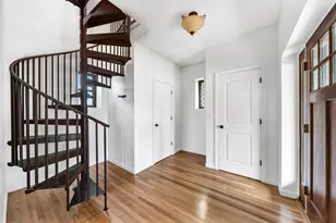 157 Beale St, Quincy, MA 02170 - Photo 9