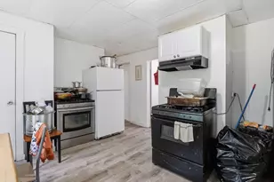 96 Fremont St, Lowell, MA 01850 - Photo 27