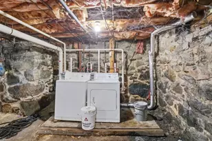 96 Fremont St, Lowell, MA 01850 - Photo 33