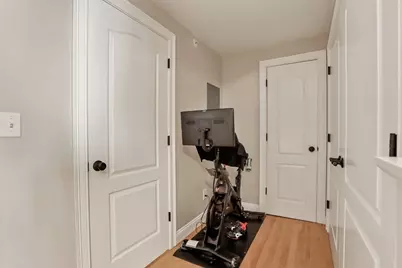 454 Hanover Street #4, Boston, MA 02113 - Photo 17