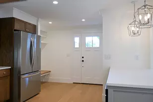 10 Ashwood St, Worcester, MA 01604 - Photo 21