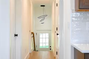 10 Ashwood St, Worcester, MA 01604 - Photo 23