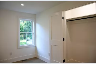 10 Ashwood Street, Worcester, MA 01604 - Photo 27