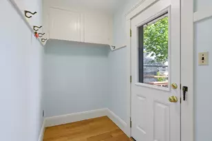 9 Cedar St, Marblehead, MA 01945 - Photo 9